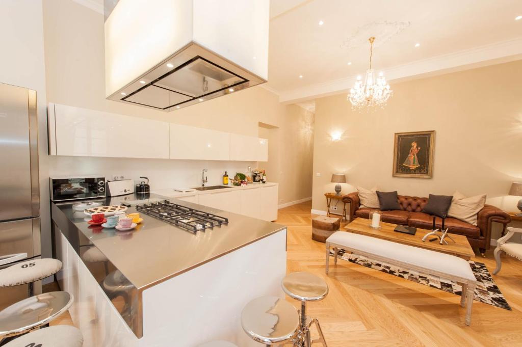 Sunlight Properties - Cristal - Old Town area, 3 Bedrooms, stunning Nice holiday rental apartment photo 1