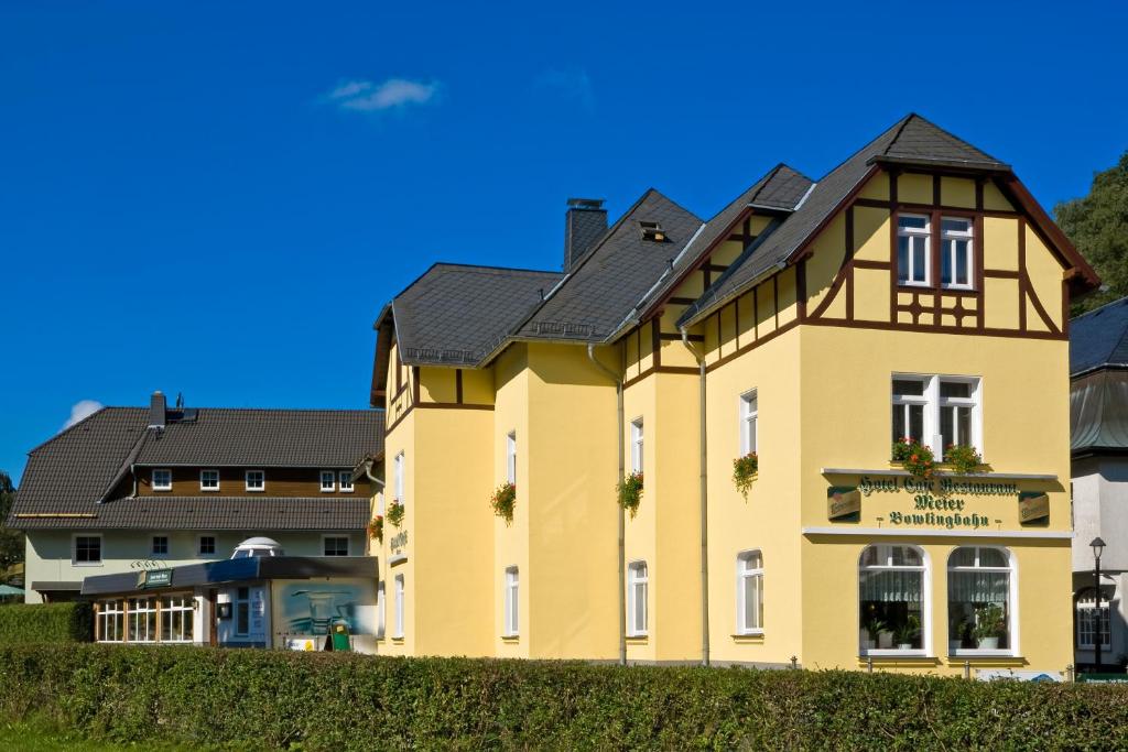 Land-gut-Hotel Cafe Meier photo 3