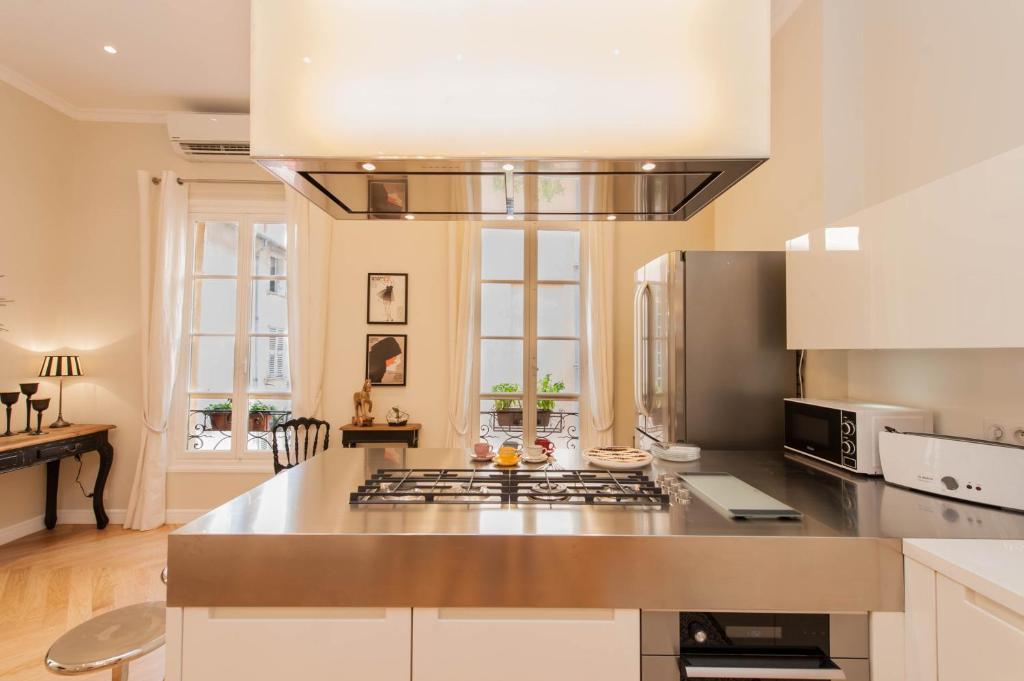 Sunlight Properties - Cristal - Old Town area, 3 Bedrooms, stunning Nice holiday rental apartment