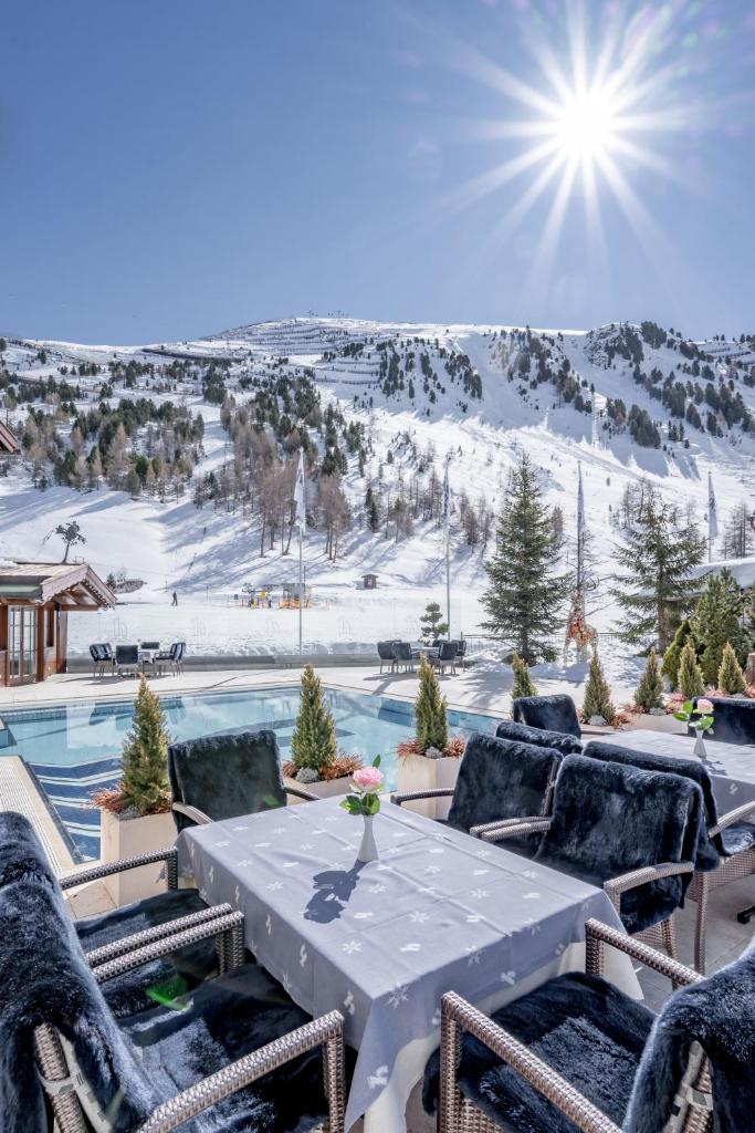 Alpen-Wellness Resort Hochfirst photo 3