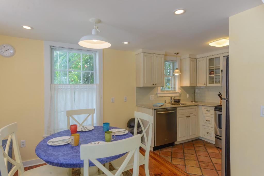 Key West Villas photo 4