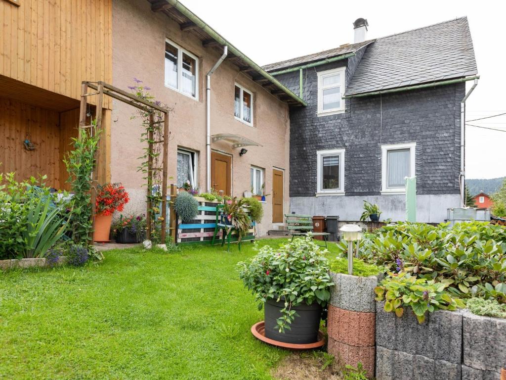 Cozy Apartment in Altenfeld with Garden photo 2