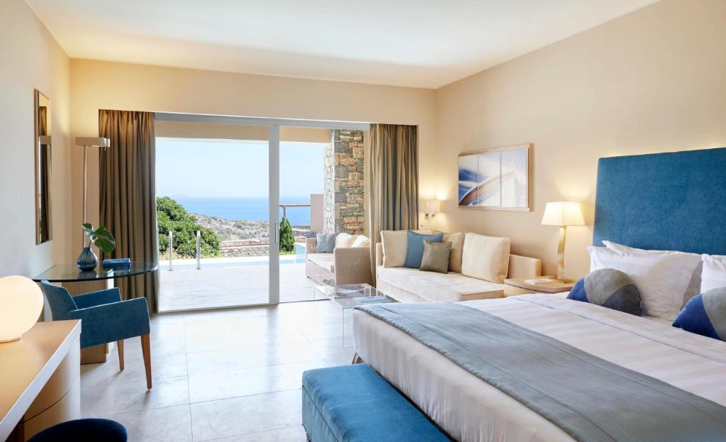 Сьюит (Полулюкс Делюкс с индивидуальным бассейном), Daios Cove Luxury Resort & Villas