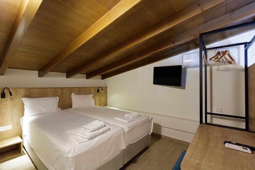 Filion Suites Resort & Spa - Tap to explore photos