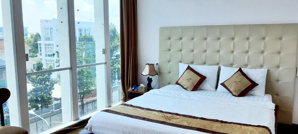Двухместный (Номер Делюкс с кроватью размера «queen-size»), 7s Anh Duc 1 Hotel Binh Duong