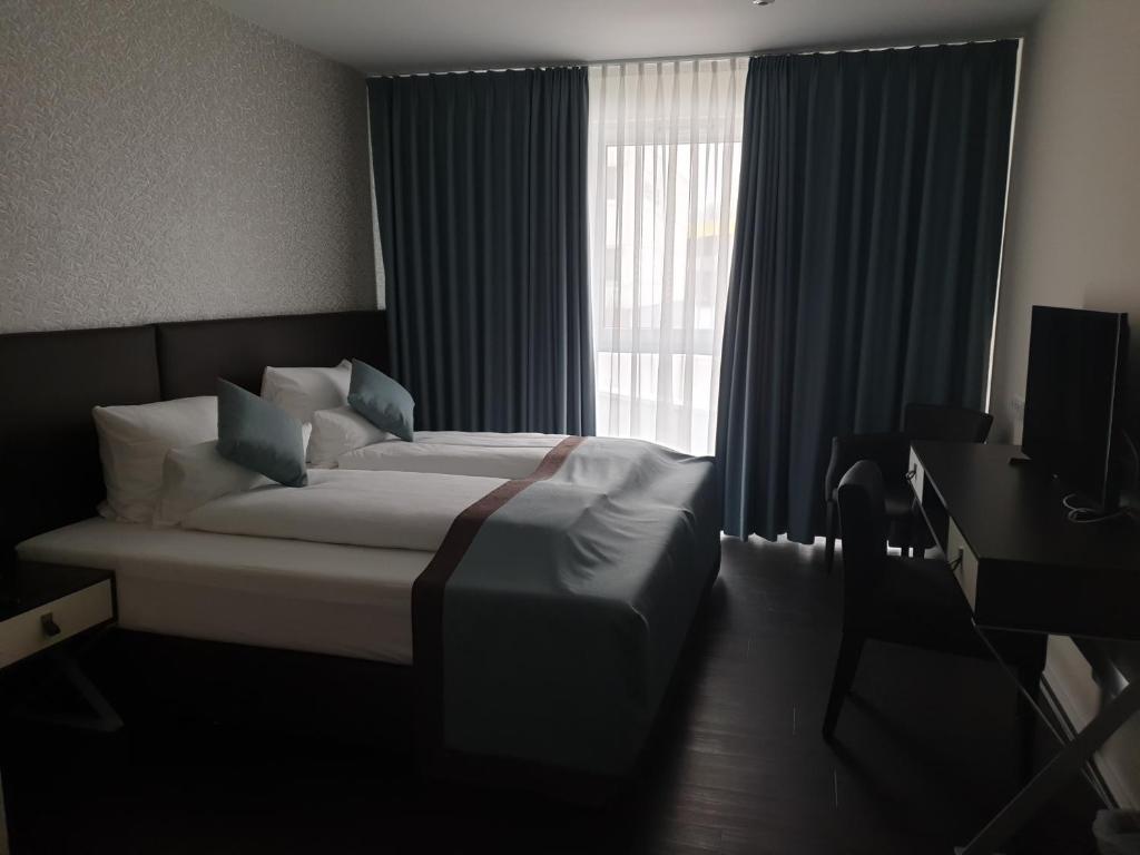 Trip Inn Conference Hotel & Suites photo 2