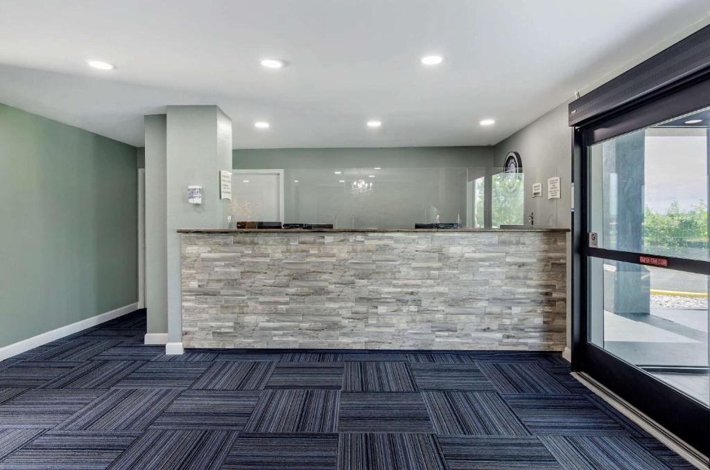 Quality Inn Verona - Staunton North photo 1