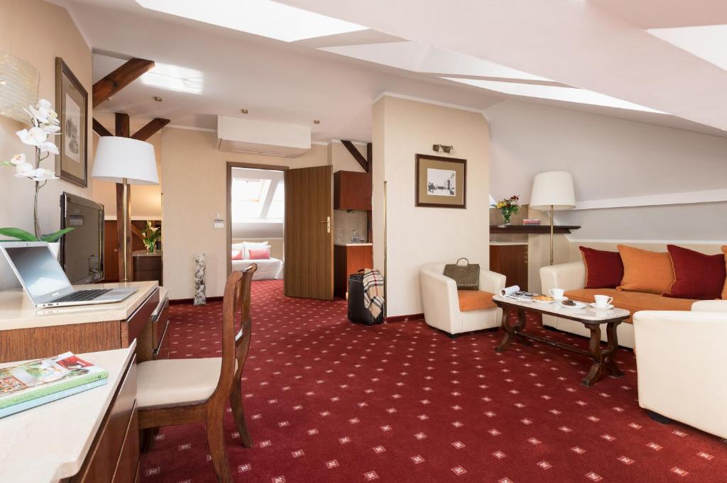 Апартаменты (Апартаменты Делюкс), Crown Piast Hotel & Park