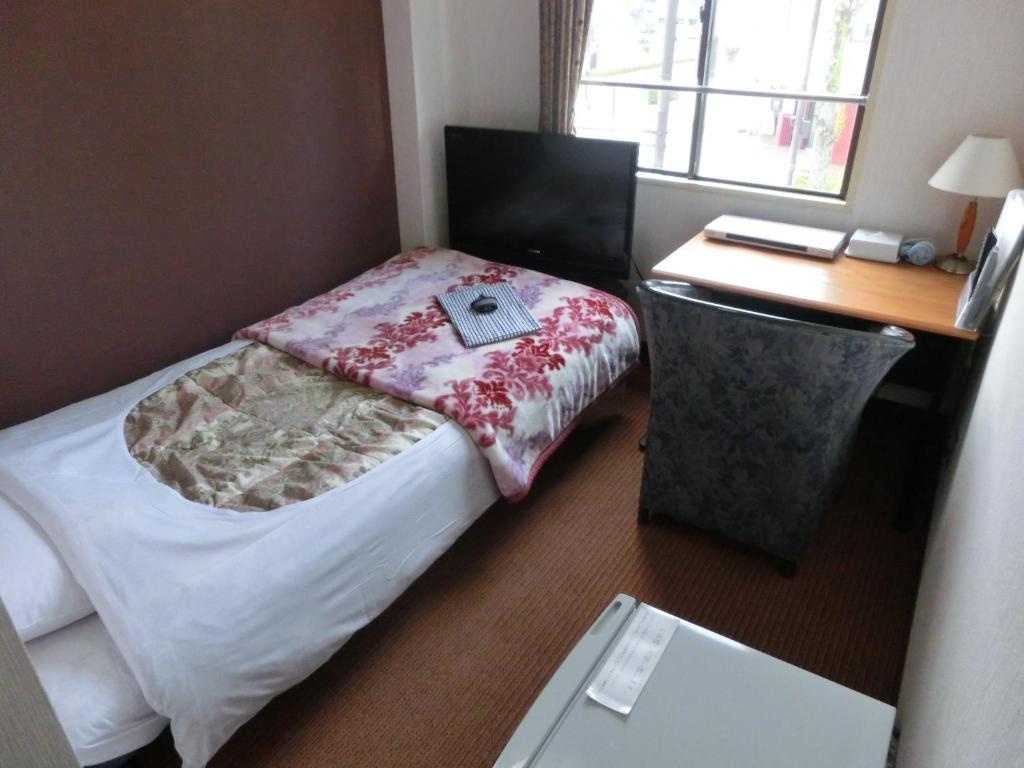Biz Hotel Shiojiri Ekimae photo 1