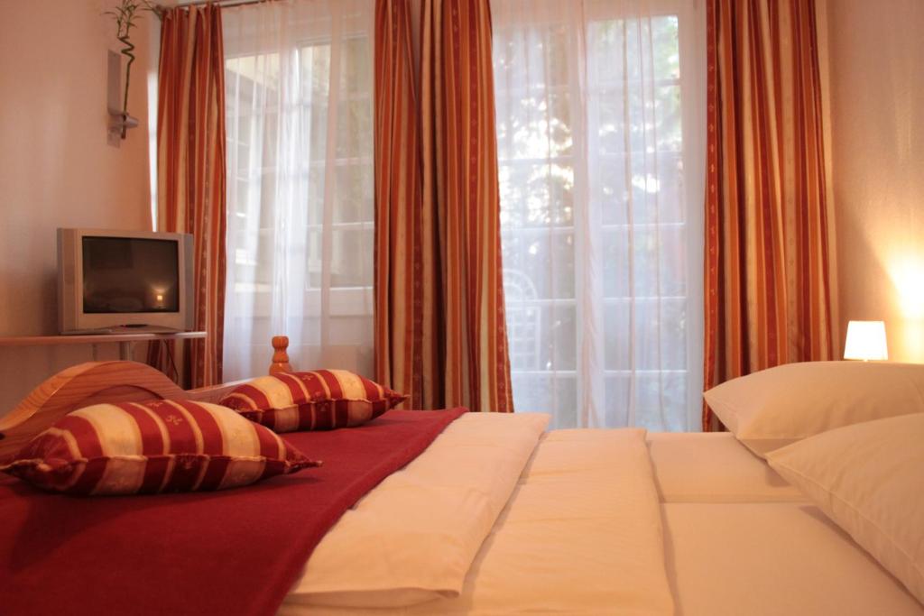 Апартаменты (Стандартные апартаменты), Hayk Altstadthotel & Appartements