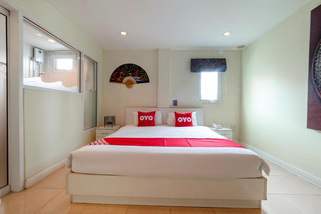 Двухместный (Улучшенный двухместный номер с 1 кроватью), Access Inn Pattaya