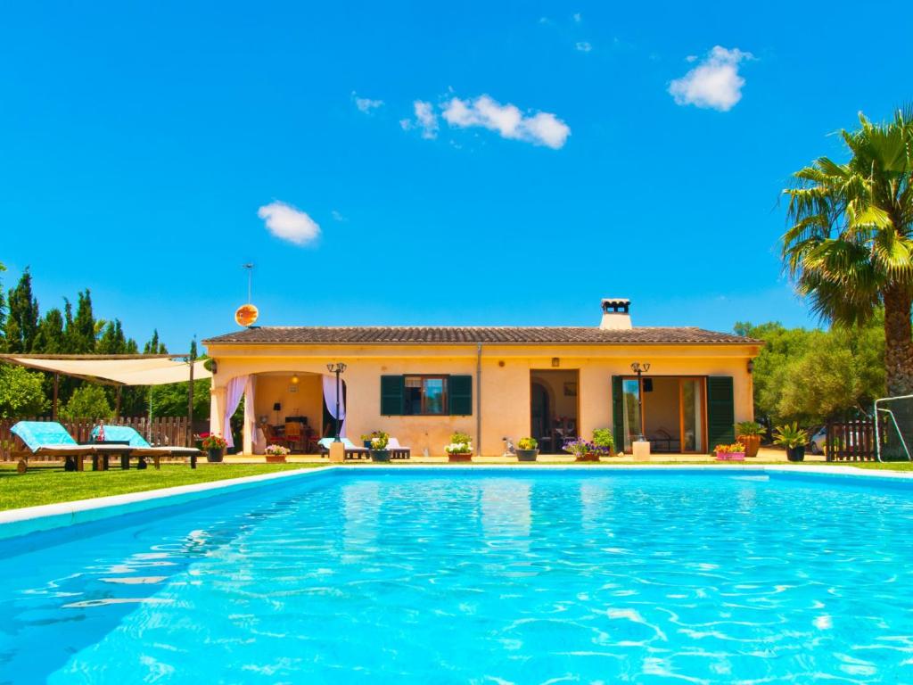 Villa Can Coll de Sencelles, Sa Vileta pool and views photo 2
