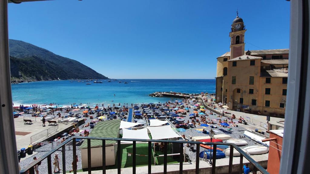 Best flat beachfront Camogli photo 1