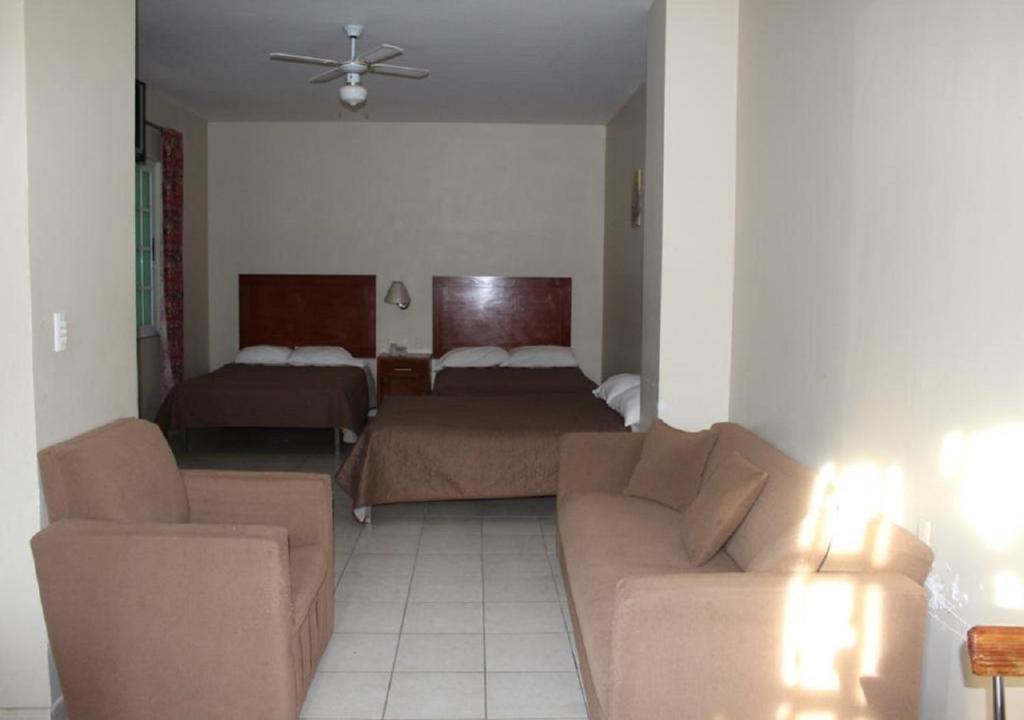 Hotel Gina photo 1