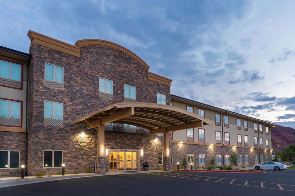 Wingate by Wyndham Moab image