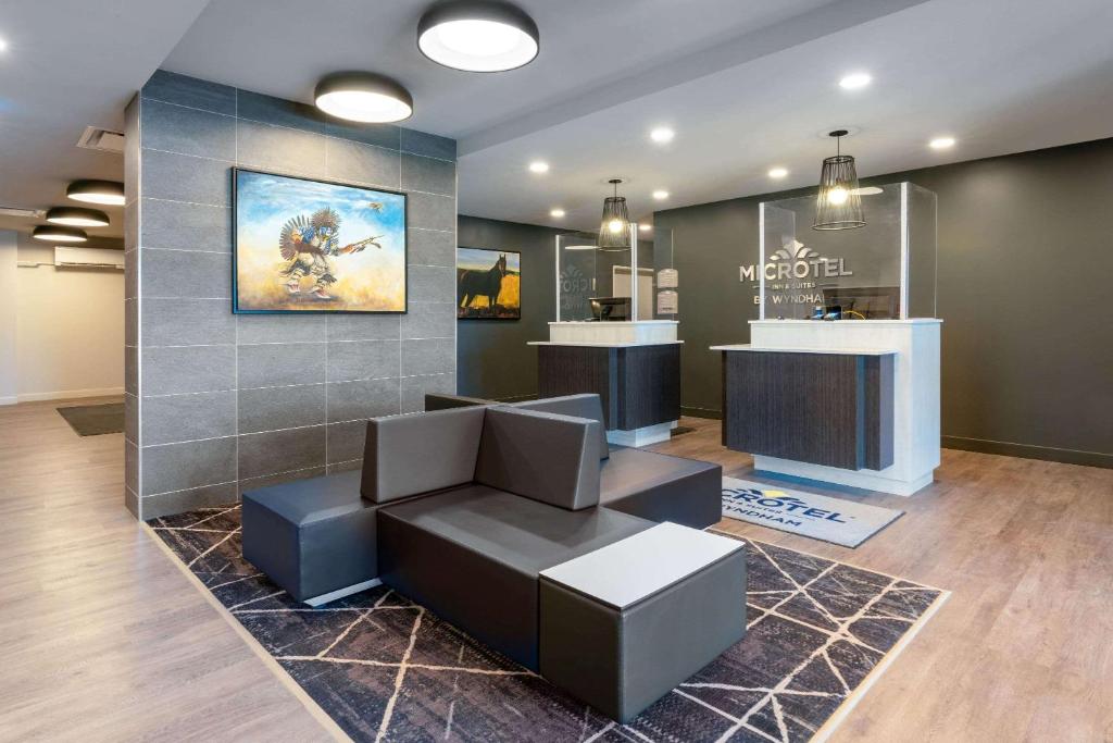 Microtel Inn & Suites by Wyndham Portage La Prairie photo 3