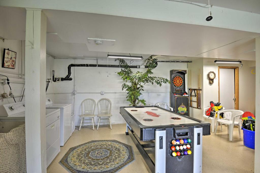 Auburn Vacation Rental Home Near Owasco Lake! photo 4