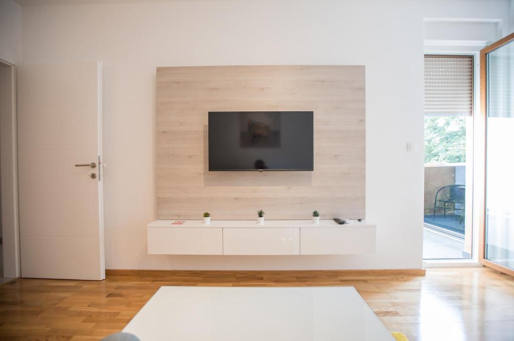 Jelena Apartment II photo 3