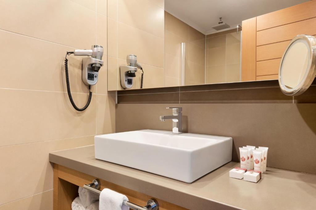 Ramada Resort by Wyndham Unye photo 3