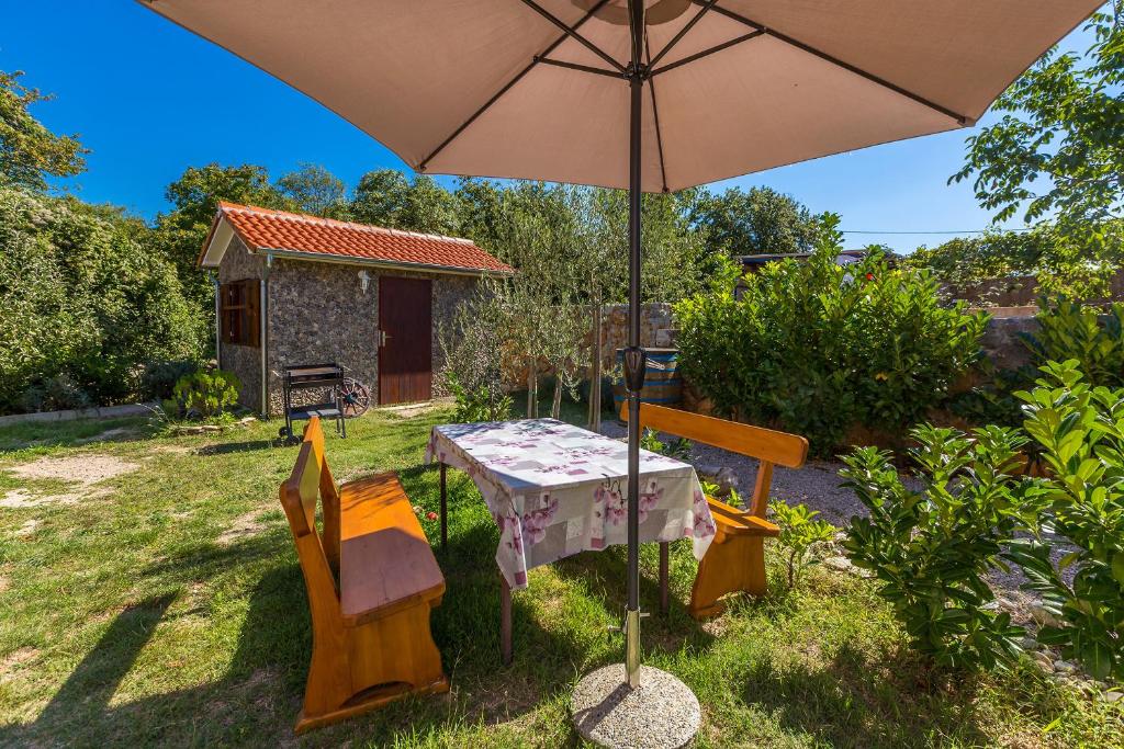 Holiday Home Vrh photo 3