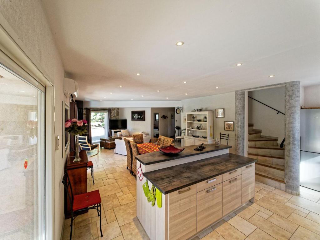 Villa de charme avec piscine chauffée, Jacuzzi et Sauna photo 2