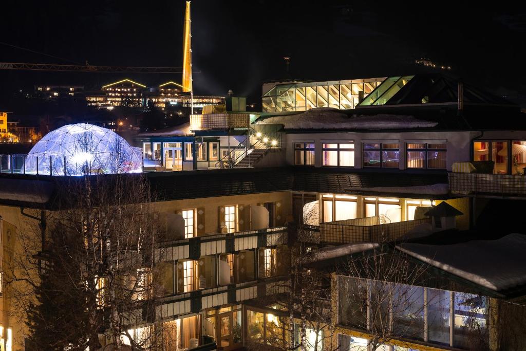 Hotel Cavallino Bianco - Weisses Roessl photo 2