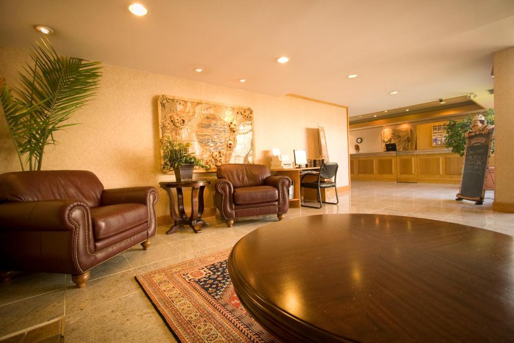 Coast Discovery Inn photo 4