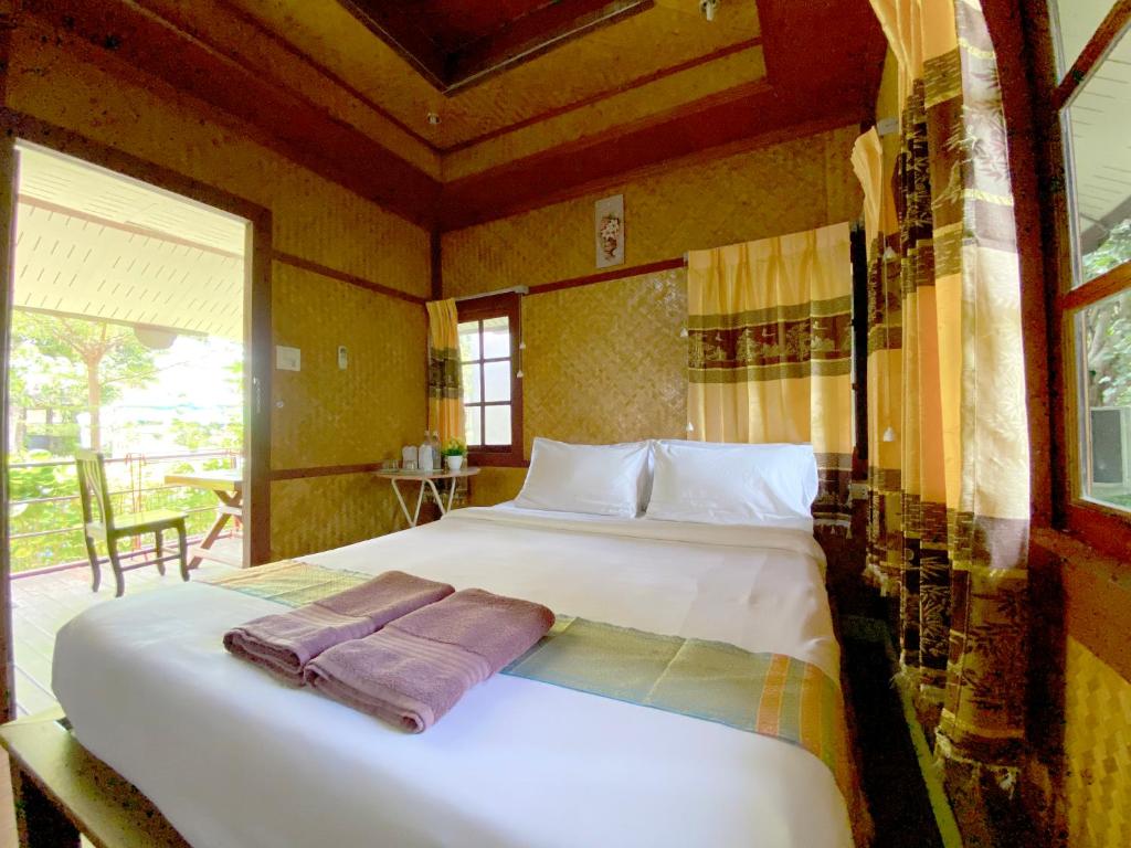 Номер (Стандартное бунгало), Everest Resort