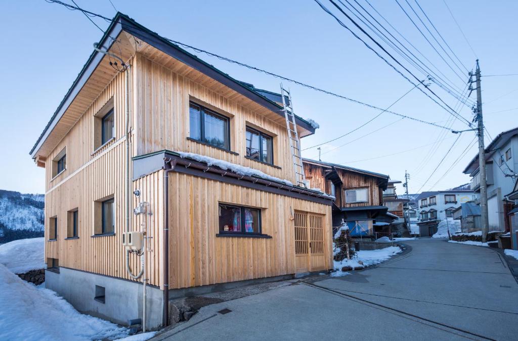 Tamanegi House luxury 4 bedroom Ski Chalet photo 3