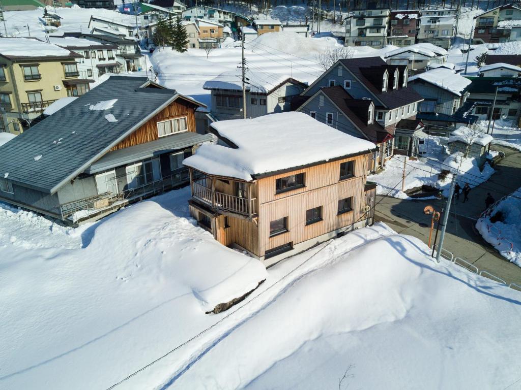 Tamanegi House luxury 4 bedroom Ski Chalet photo 1