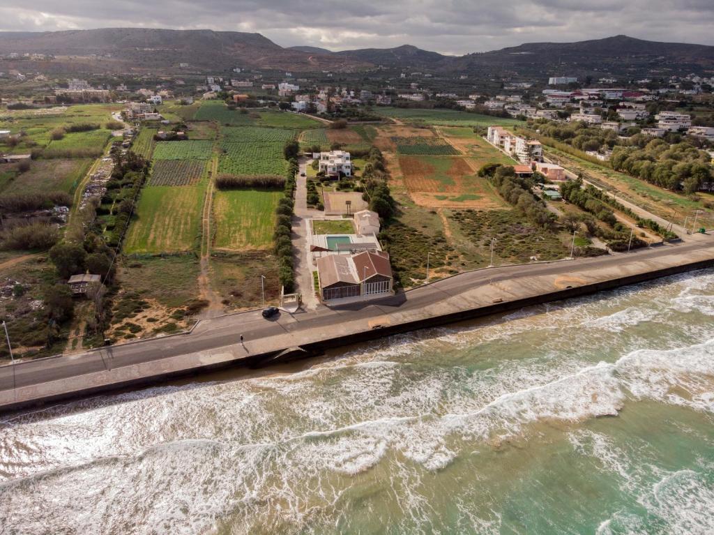 Divina Seaside Apartments by Estia photo 2