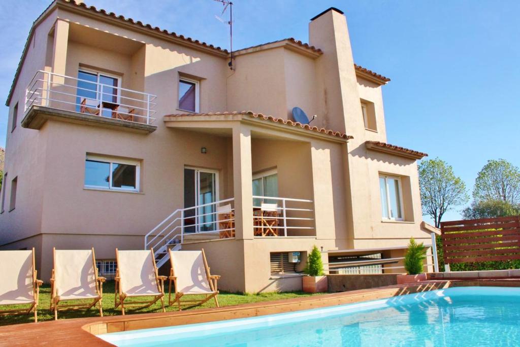 3 bedrooms villa with private pool furnished terrace and wifi at Torroella de Montgri 6 km away from the beach photo 3