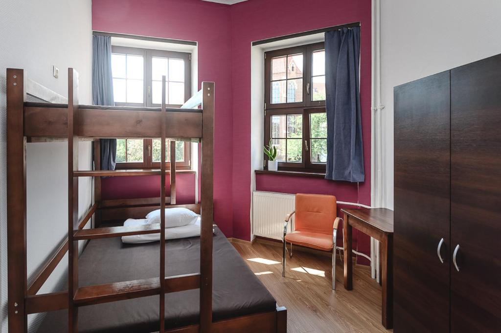 Трехместный (Трехместный номер с собственной ванной комнатой), Hostel Piaskowy