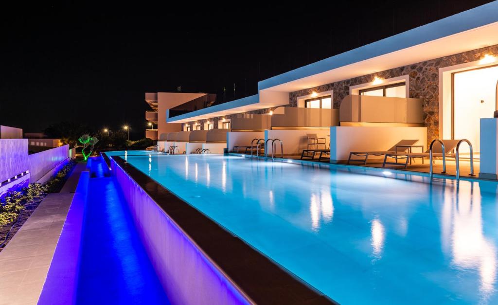 Zoes Hotel & Suites photo 4