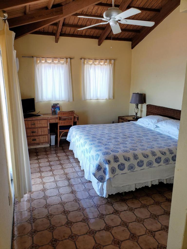 Galleon House Hotel photo 1