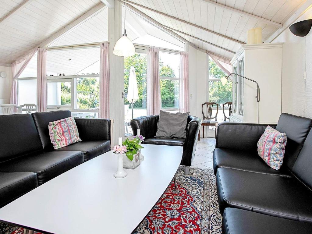 8 person holiday home in Faxe Ladeplads photo 4