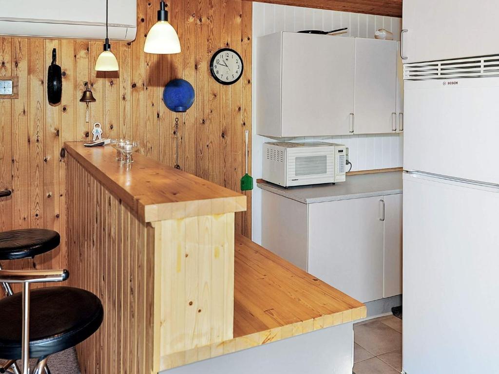 4 person holiday home in Hvide Sande photo 4
