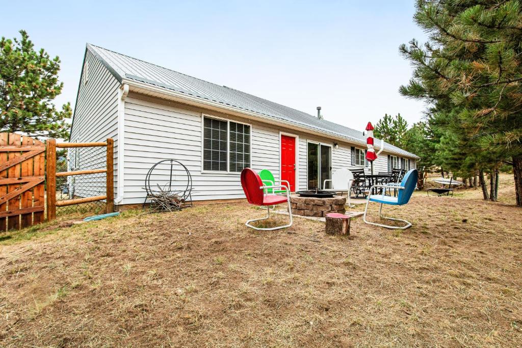Morgan Pine House photo 3