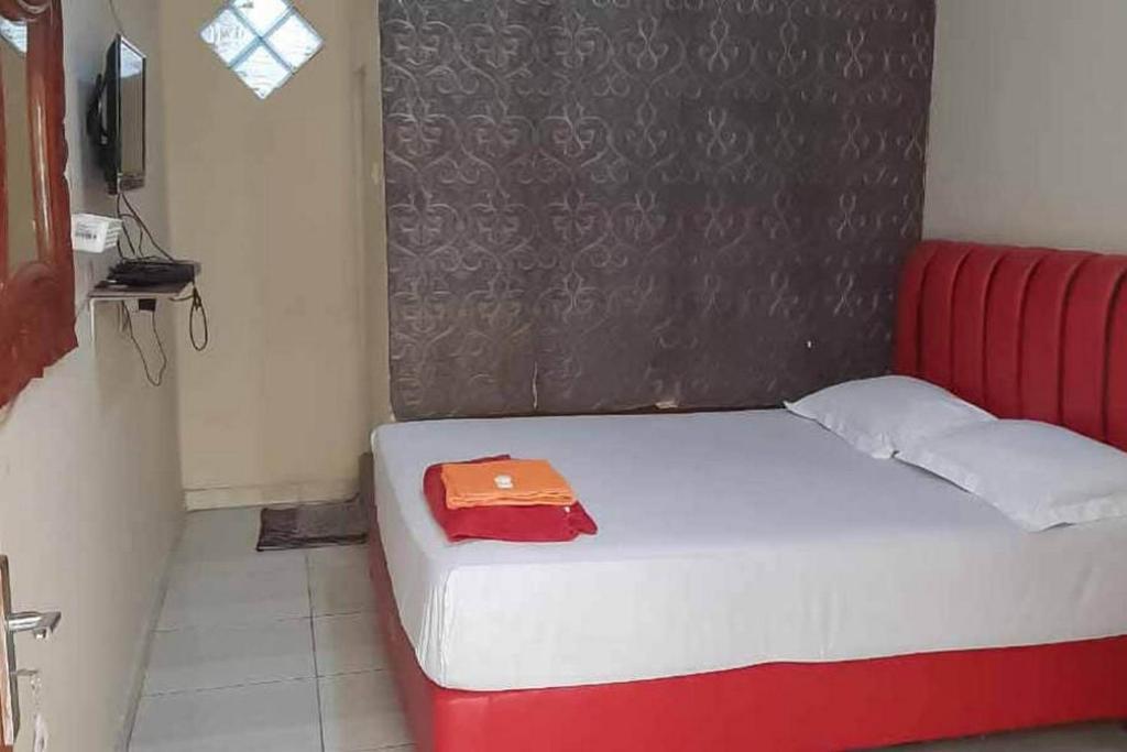 Pakansari Guest Inn Mitra RedDoorz photo 1
