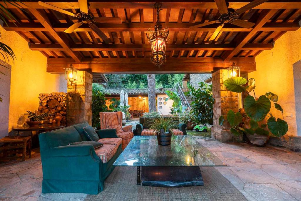 Villa Can Duarry - Barcelona Country House 1 photo 4
