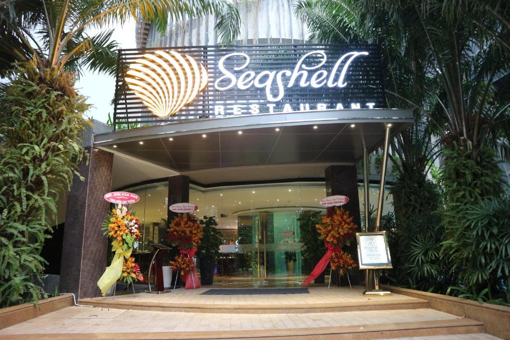 The Mira Central Park Hotel