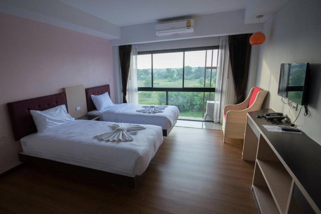 Двухместный (Улучшенный номер с кроватью размера «king-size»), Phatra Boutique Hotel