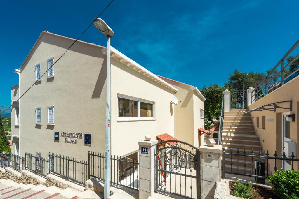 Apartments Rilovic, City and Sea view apartments photo 2