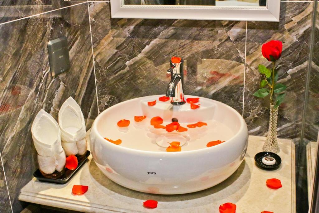 Двухместный (Двухместный номер Делюкс с 2 отдельными кроватями), Dai Phat Hotel