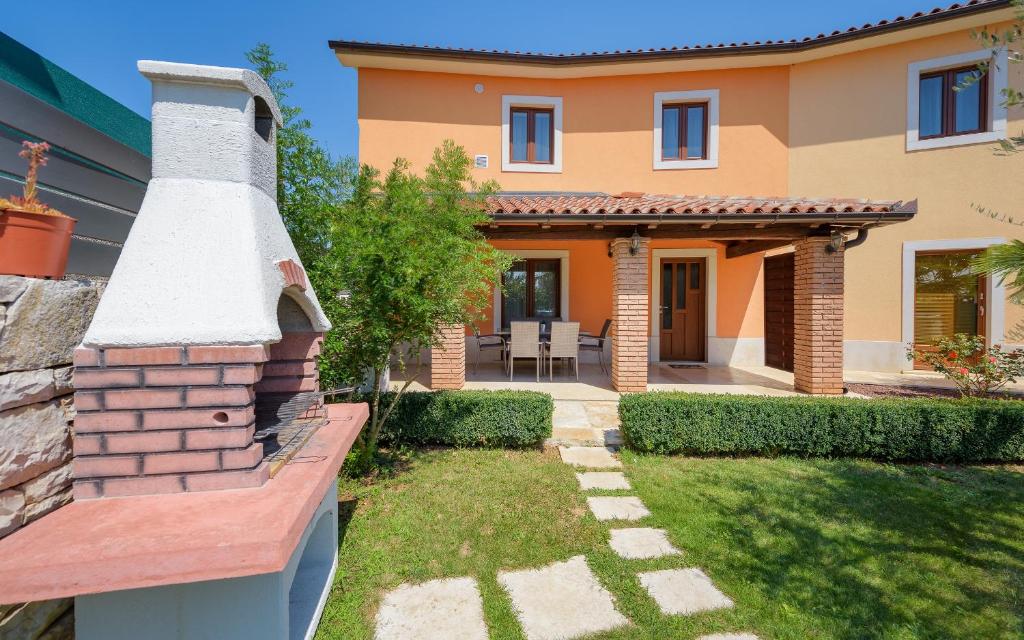 Holiday home Angelina photo 3