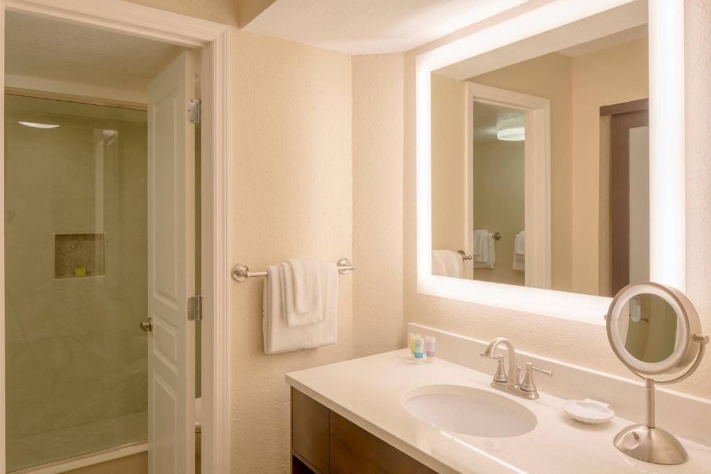 Bluegreen Vacations Casa Del Mar photo 2
