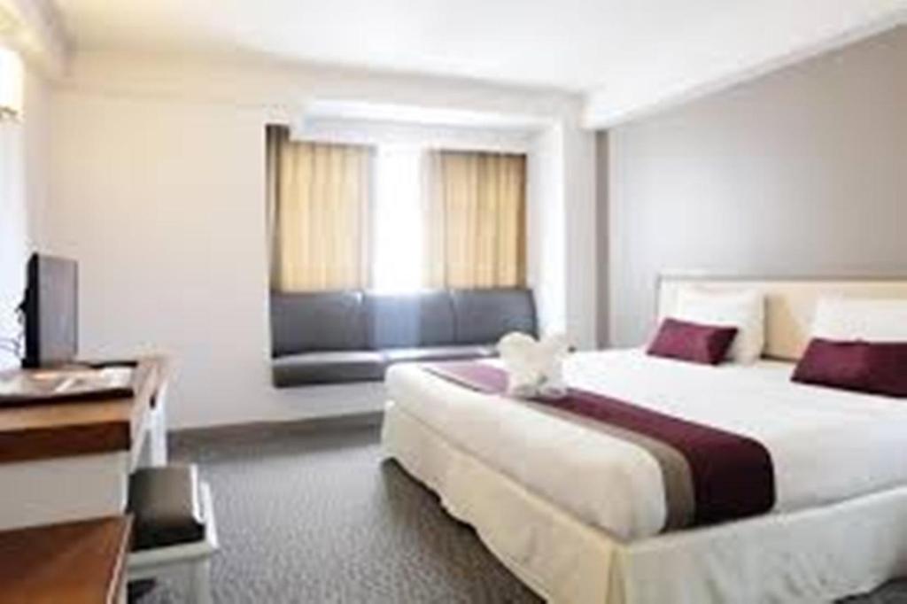 Двухместный (Двухместный номер Делюкс с 1 кроватью), Hotel Airport Plaza