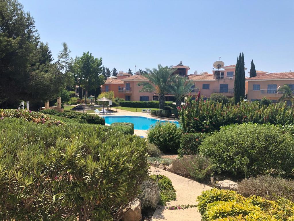 Limnaria Villas - stylish ground floor apartment