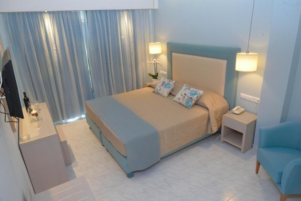 Odysseus Hotel photo 4