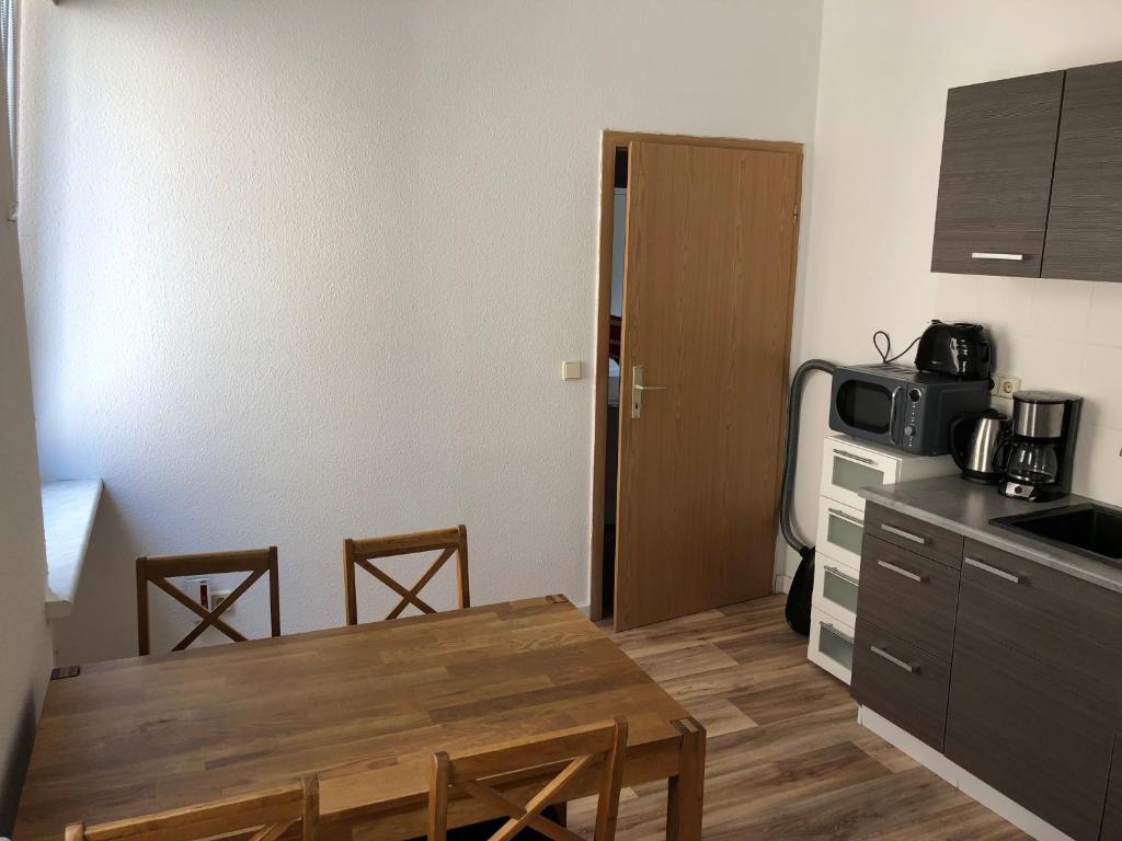 Ruhige Wohnung bei der Burg im OG1 photo 3